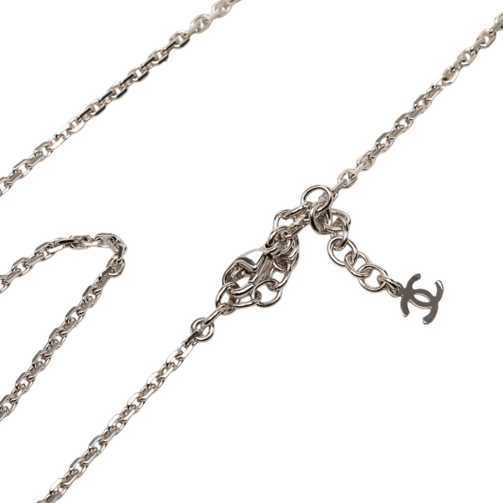 Pre-Loved Chanel CC Brass Acrylic and Strass Pendant Necklace - Picture 5 of 6